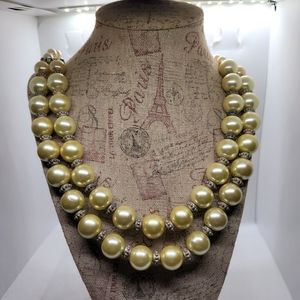 Vintage Yellow double strain Faux Pearl necklace
